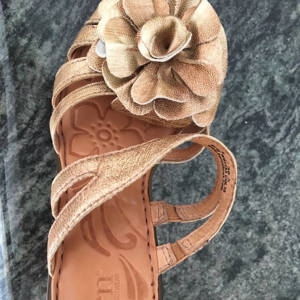 -new- Born • Metallic Sandals - Picture 5 of 6